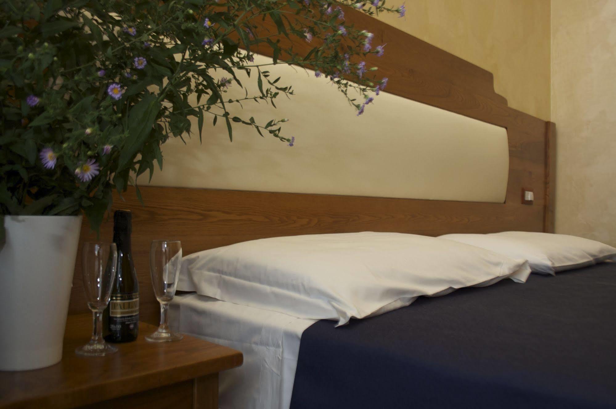 Francalancia Country Aparthotel 4*