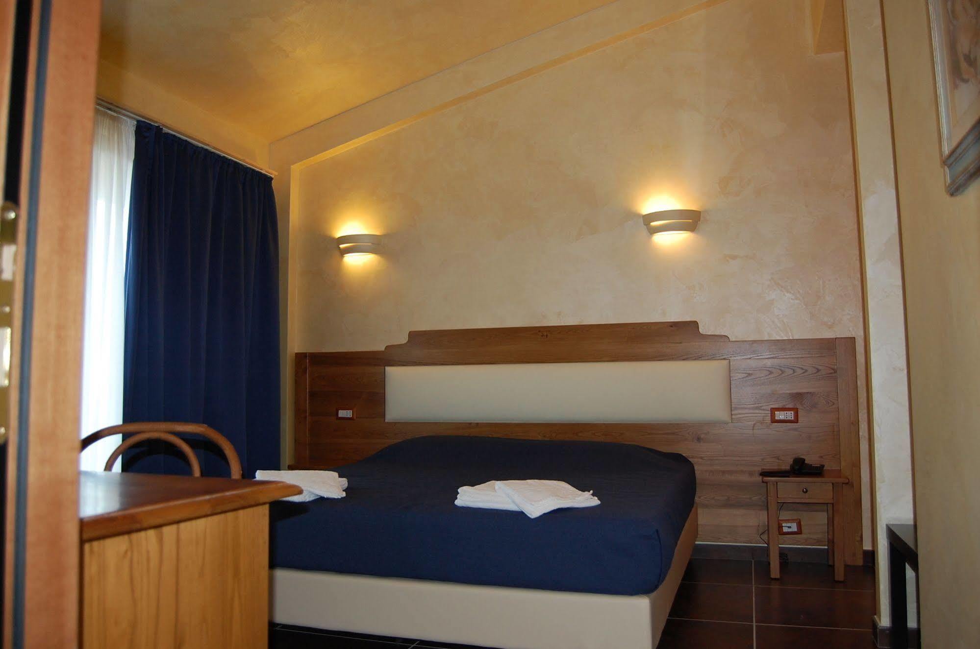Aparthotel Francalancia Country